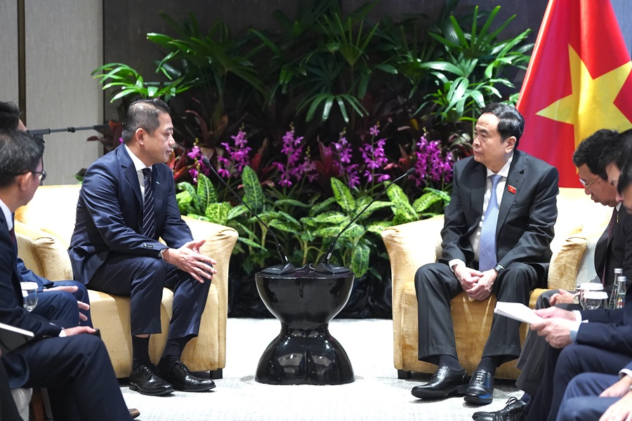 Chủ tịch Quốc hội Trần Thanh Mẫn tiếp lãnh đạo một số tập đoàn của Singapore